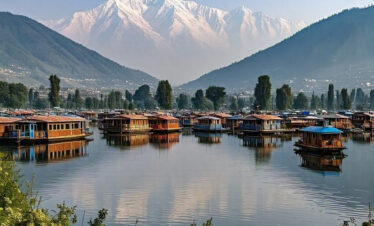 Elegant Holiday in Kashmir for 8 Days
